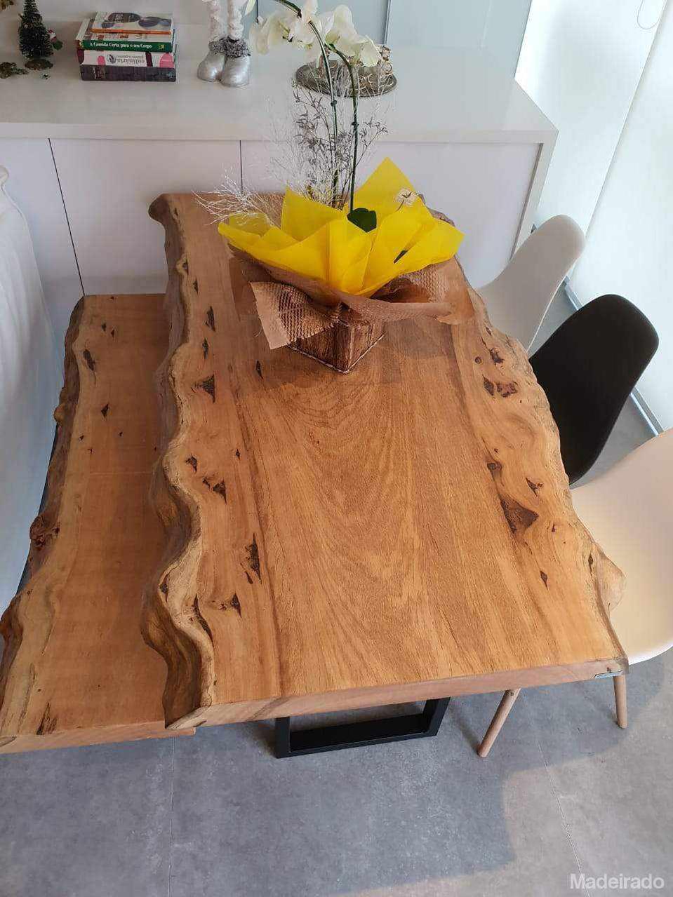 Conjunto Mesa Rustica 180x80 e Banco 180x40 de madeira maciça - 6 lugares