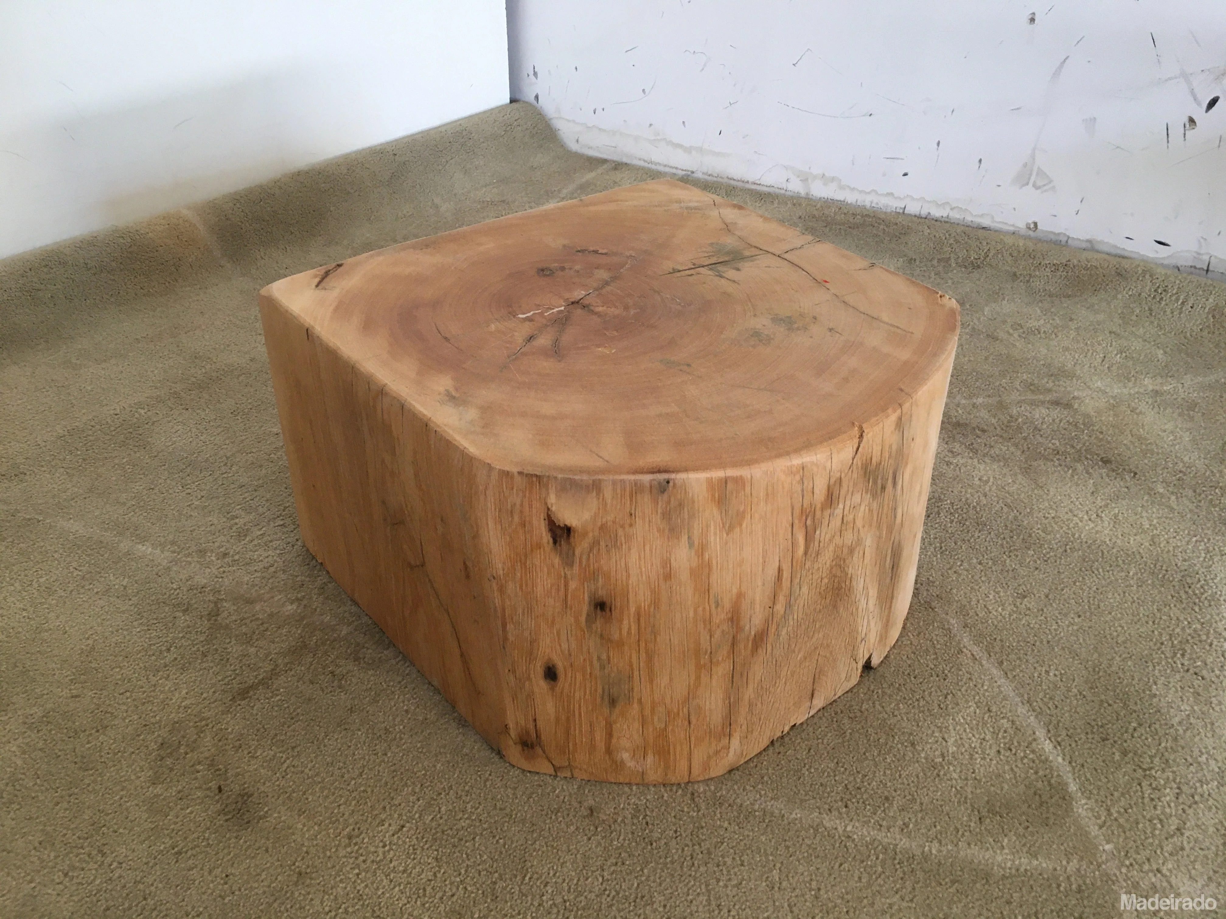 Mesa de Centro de Madeira Maciça - 43x43 - Loja FS - COD:FS2235 - Retirada