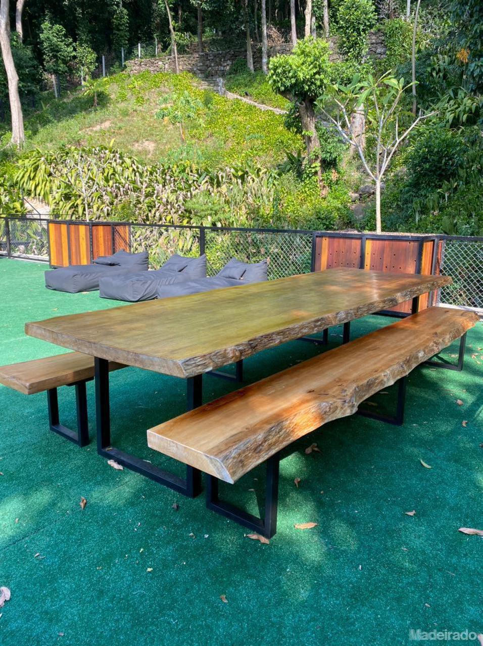 CONJUNTO JUMANI COM 2 BANCOS DE MADEIRA MACIÇA PEQUIÁ 300X40 + MESA DE JANTAR 300X100 - Image 3
