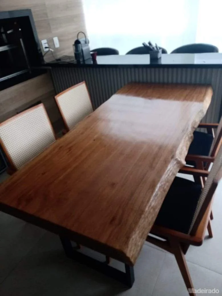 Mesa de Jantar Camuá 180x90 em madeira rústica e bordas orgânicas - 6 a 8 Lugares - Image 3