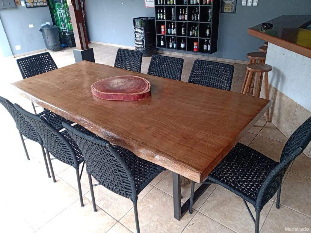 Mesa de Jantar Itororó de Madeira Maciça - 220 x100 - 6 a 8 Lugares
